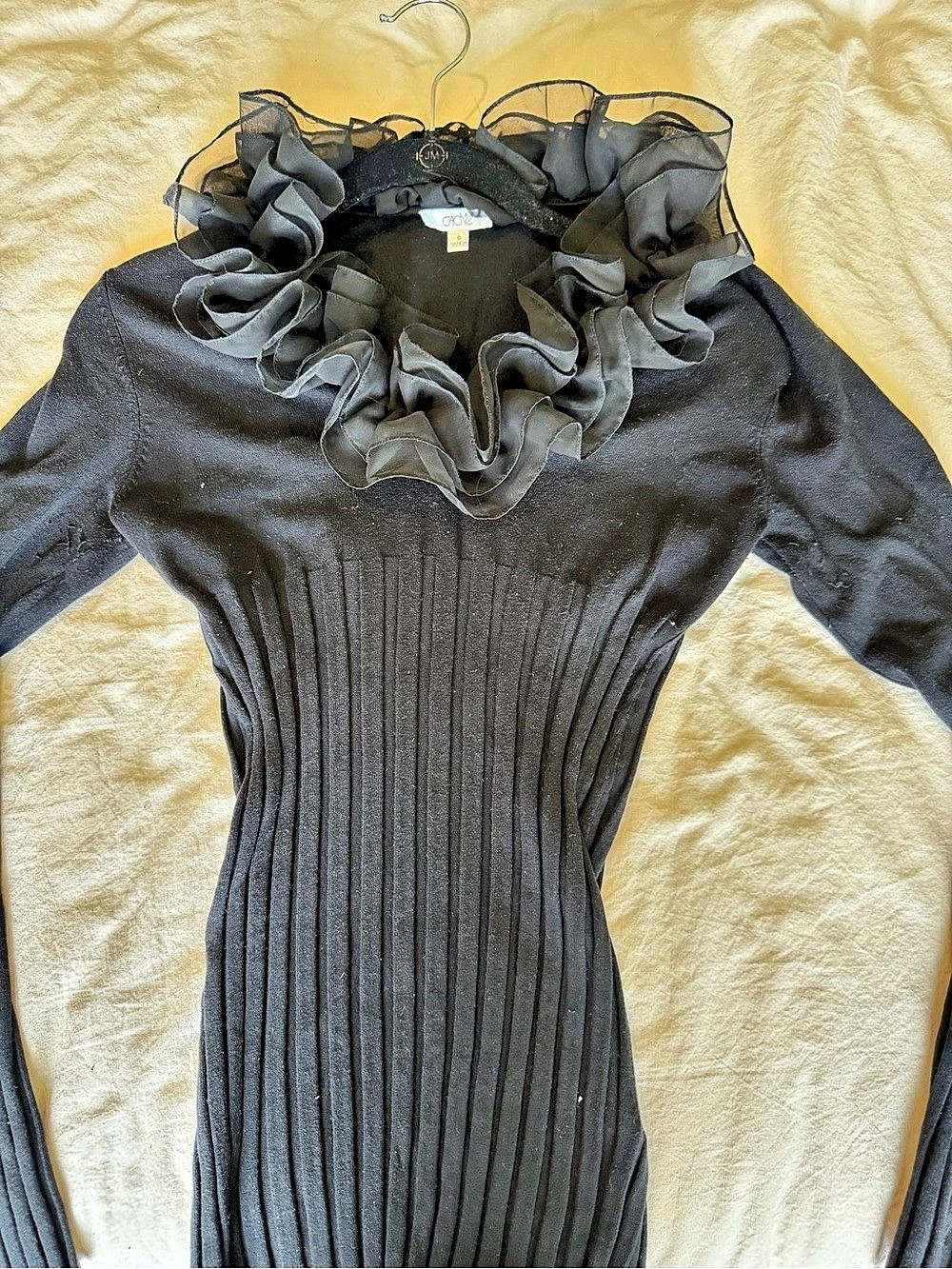 Cache Women'Small Black Ruffled Sweater Size Small